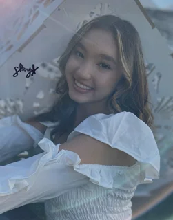 Skyla Disney autograph