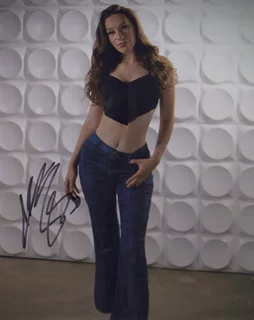 Ashlie Garrett autograph