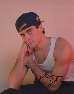 Hootie Hurley autograph