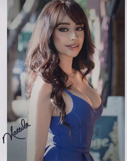 Marcela Navarrete autograph
