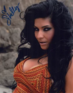 Shelly Martinez autograph