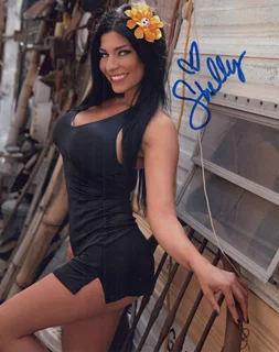 Shelly Martinez autograph