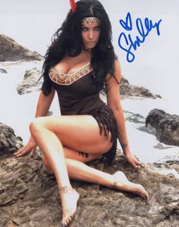 Shelly Martinez autograph