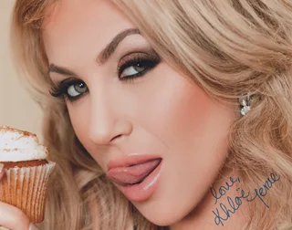 Khloe Terae autograph