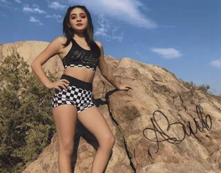 Alexandra Bull autograph