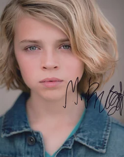 Marik Knight autograph