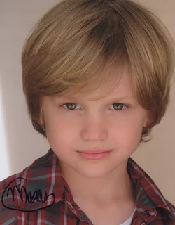 Mason McNulty autograph