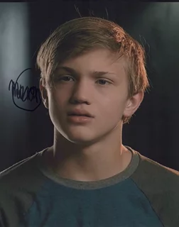 Mason McNulty autograph