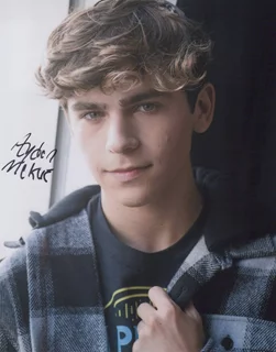 Ayden Mekus autograph
