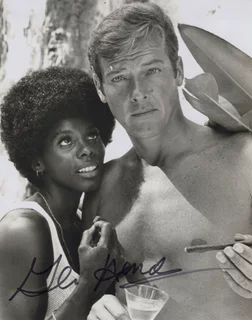 Gloria Hendry autograph