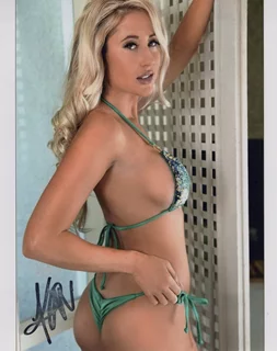 Kristin Daniells autograph