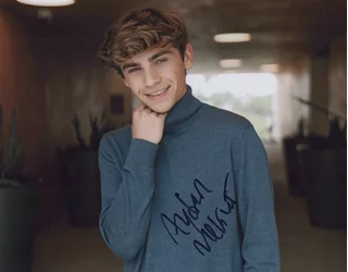 Ayden Mekus autograph