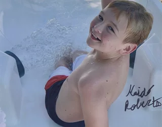 Kaido Lee Roberts autograph