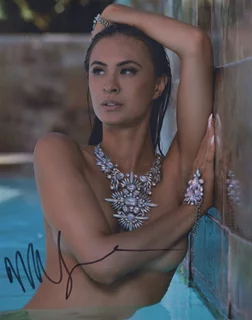 Malia Moon Yee autograph