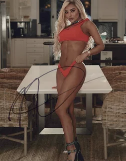 Lola Starr autograph