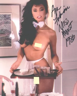 Ava Fabian autograph