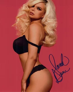 Sarah Donna autograph