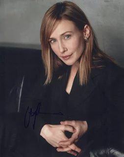Vera Farmiga autograph