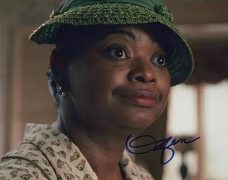 Octavia Spencer autograph