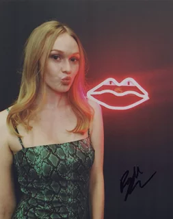 Rachelle Henry autograph