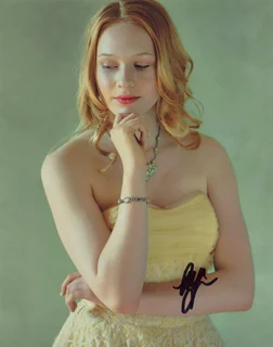 Rachelle Henry autograph