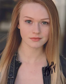 Rachelle Henry autograph