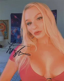 Liza Jane autograph