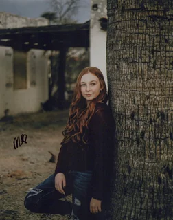 Maddie Andonie autograph