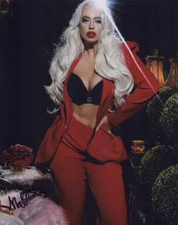 Matilda Dahlin autograph