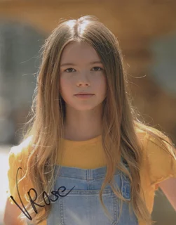 Victoria Rose Mueller autograph