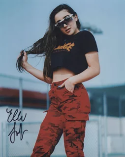 Ellie Soufi autograph