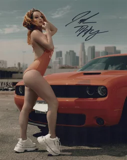 Julia Tiffany autograph