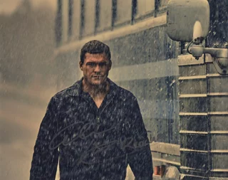 Alan  Ritchson autograph