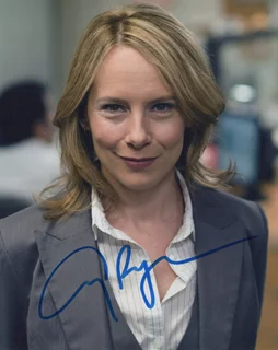 Amy Ryan autograph