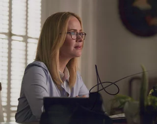 Sarah Paulson autograph