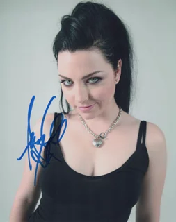 Amy Lee autograph