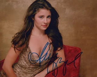 Shiri Appleby autograph
