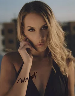 Amanda Terry autograph