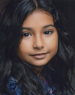 Zara Nicole Jirgis autograph