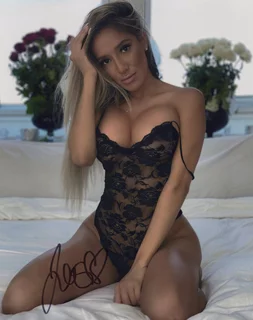 Jessica Legaspi autograph