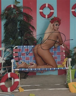 Lola Starr autograph