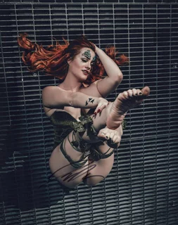 Julia Tiffany autograph