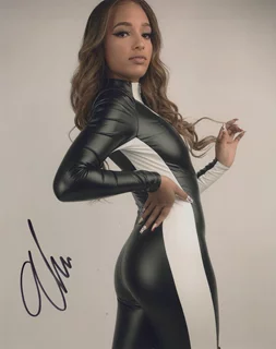 Alectra Cox autograph