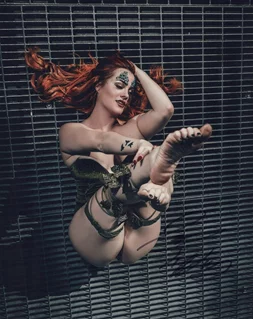 Julia Tiffany autograph