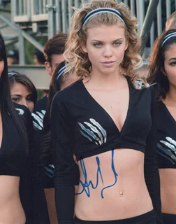 AnnaLynne McCord autograph