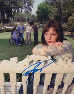 Amber Tamblyn autograph