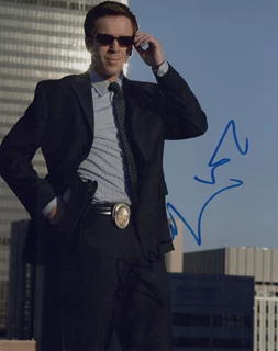 Damian Lewis autograph