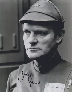 Julian Glover autograph