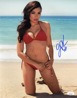 Jessica Parker Kennedy autograph
