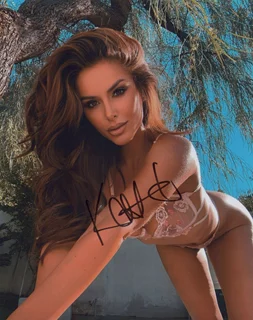 Kitty Darlin autograph